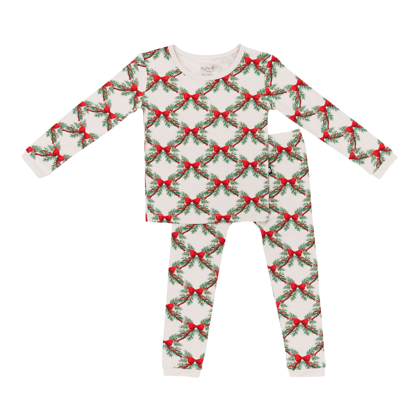 Long Sleeve Pajamas in Holiday Bow