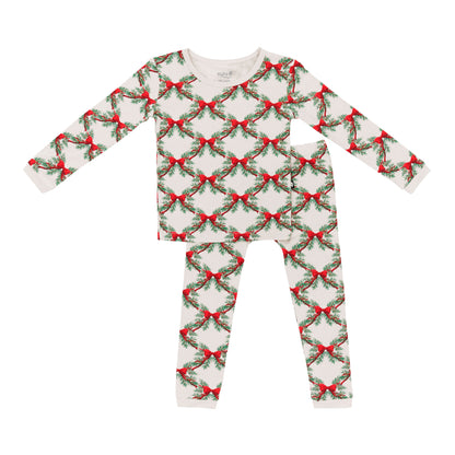 Long Sleeve Pajamas in Holiday Bow