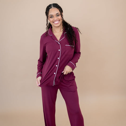 Long-Sleeved Women's Pajama Set in Burgundy with Cloud Trim