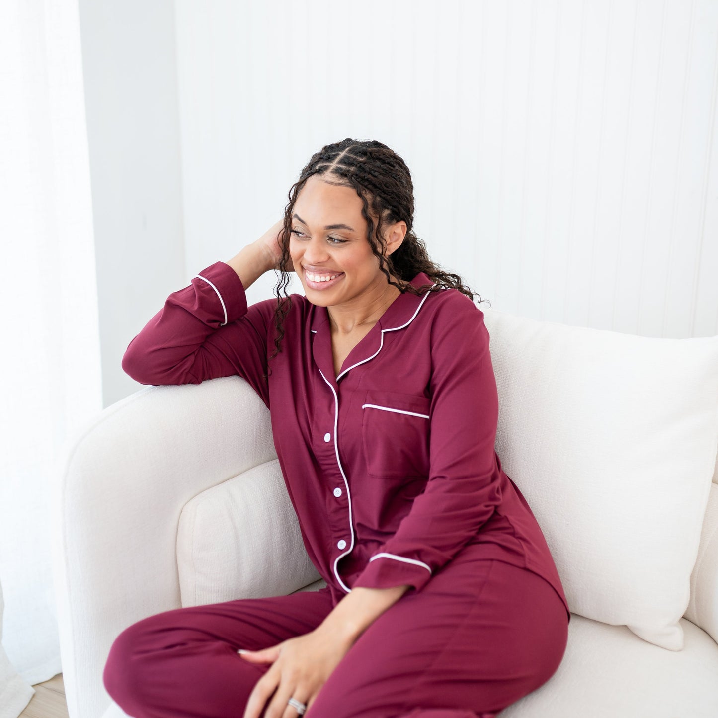 Long-Sleeved Women's Pajama Set in Burgundy with Cloud Trim