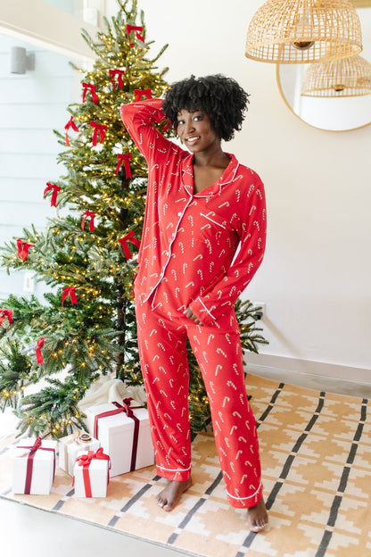 Long-Sleeved Women's Pajama Set in Candy Cane