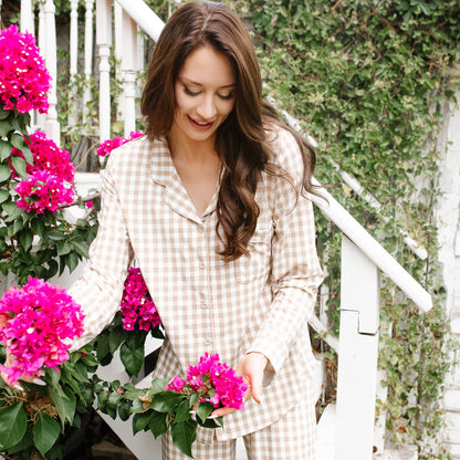 Long-Sleeved Women's Pajama Set in Gingham Bisque