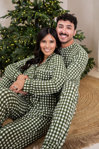 Long-Sleeved Women's Pajama Set in Gingham Fir