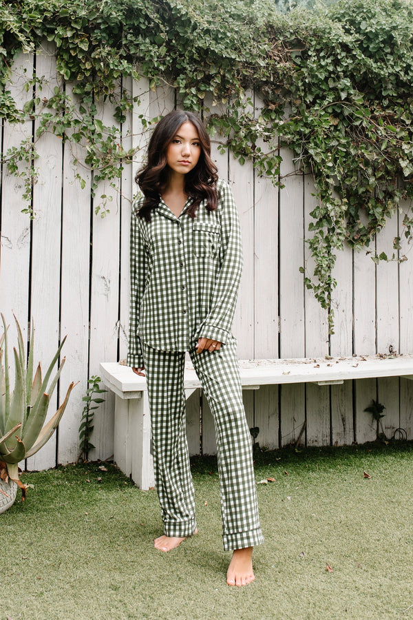Long-Sleeved Women's Pajama Set in Gingham Fir