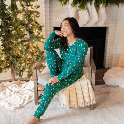 Women's Jogger Pajama Set in Merry and Bright