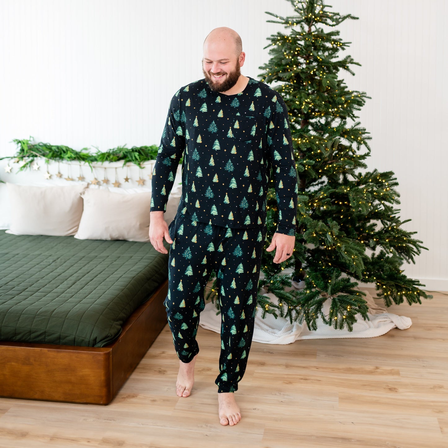 Men's Jogger Set in Twinkle Tree