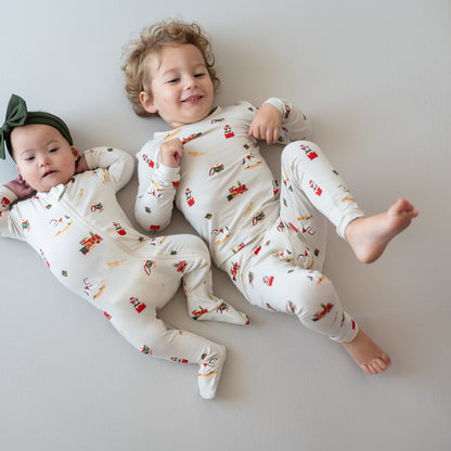 Long Sleeve Pajamas in Vintage Toys